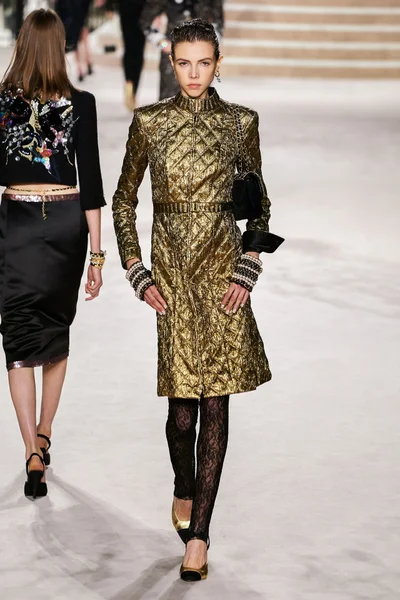 Look 51